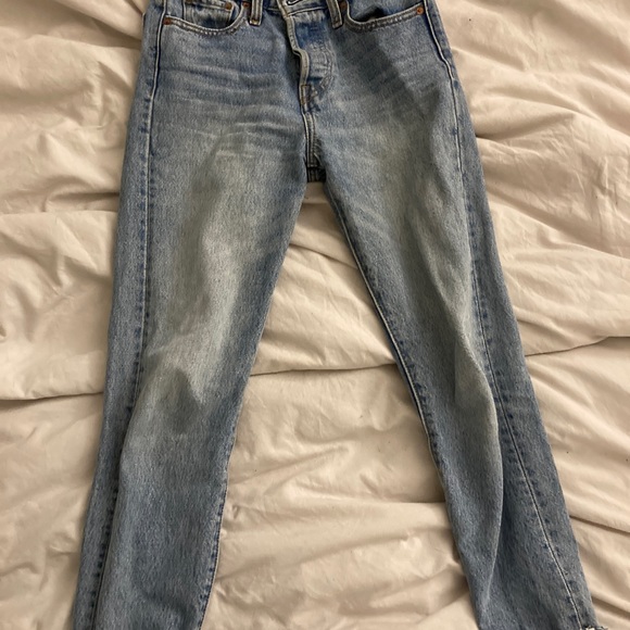 Levi’s wedgie fit in ‘shut up’ (size 23) - Picture 4 of 6